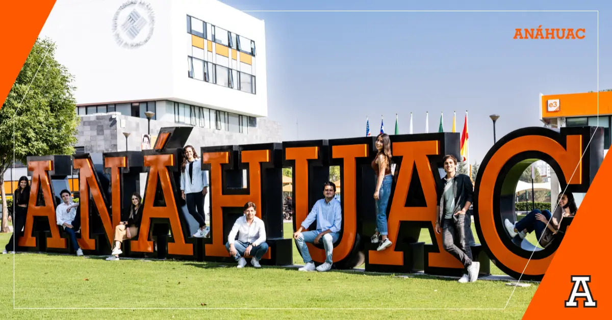 Jóvenes en la Universidad Anáhuac Puebla