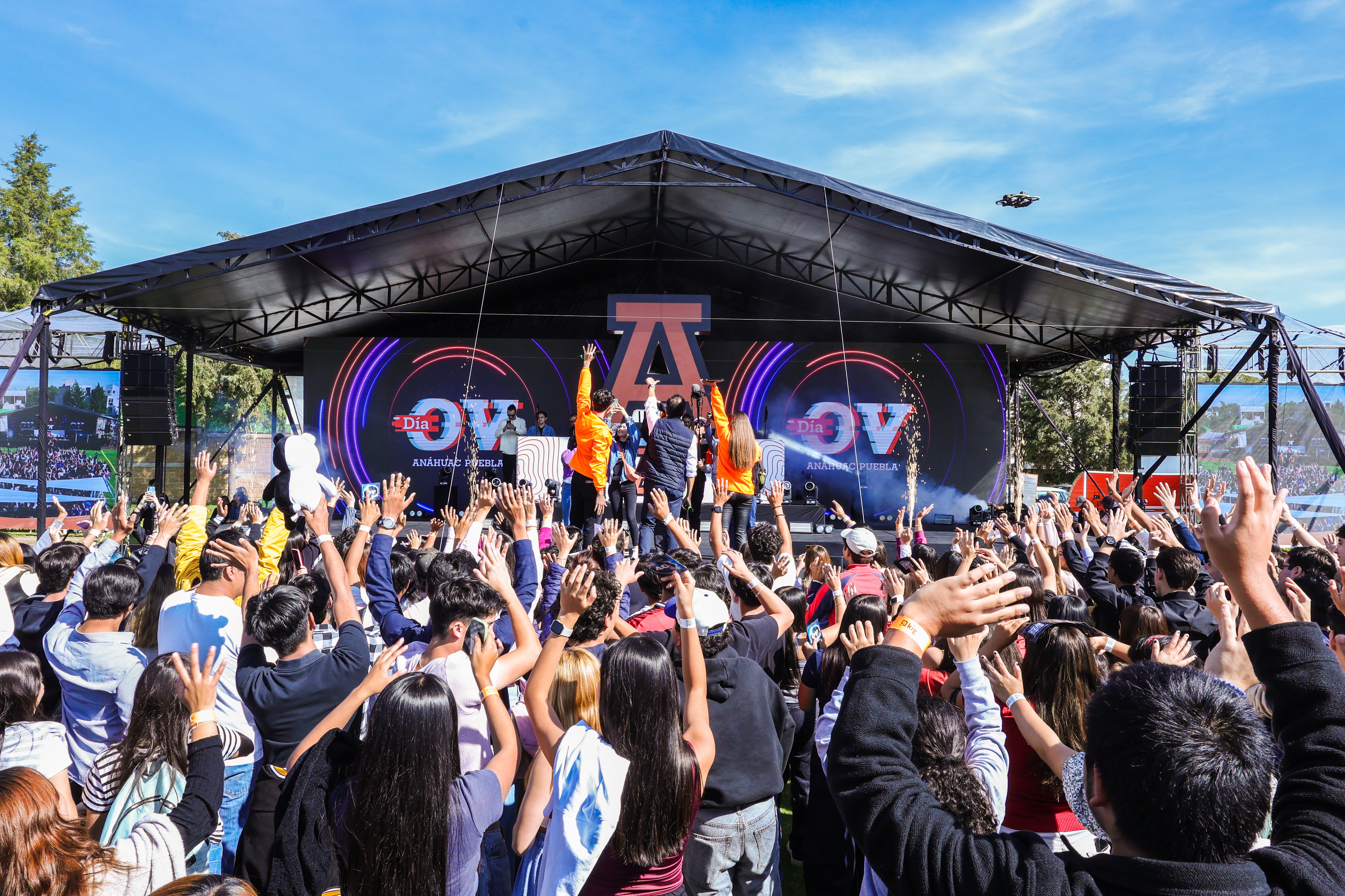 Día OV - Foto Oficial desde abajo HD-001