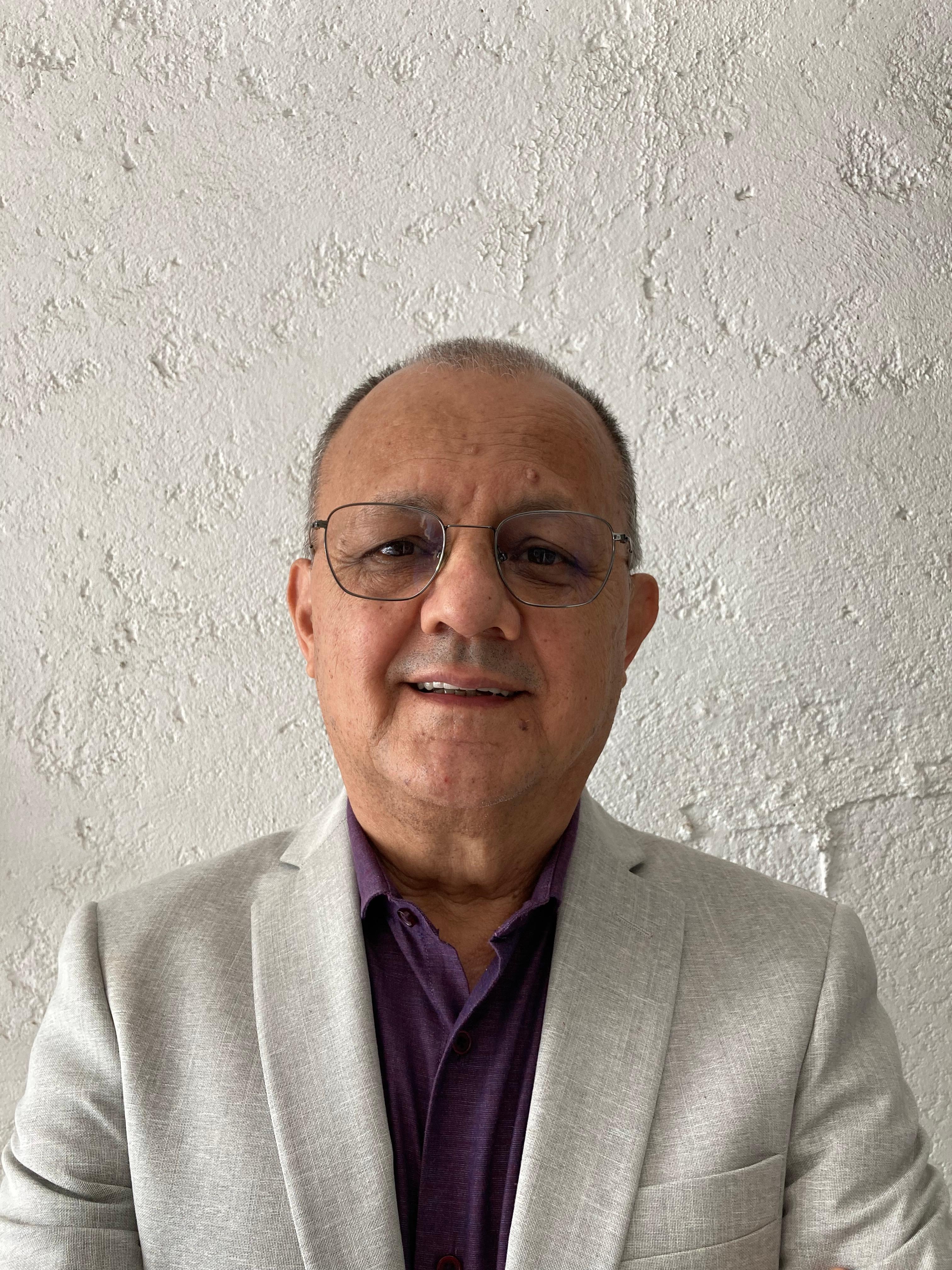 Dr. Francisco José Camacho Islas