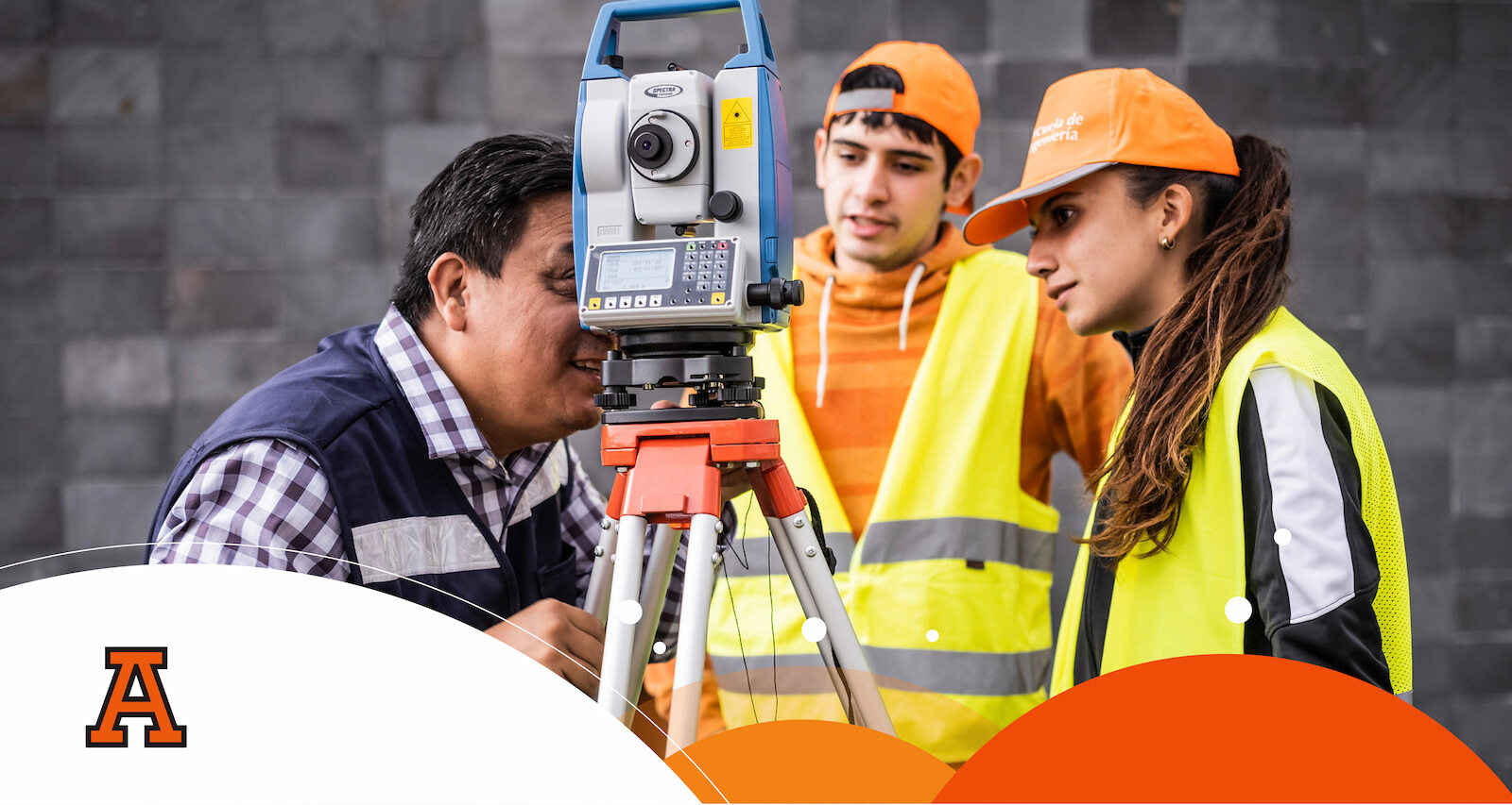alumnos de ingenieria de la anahuac puebla en campo 
