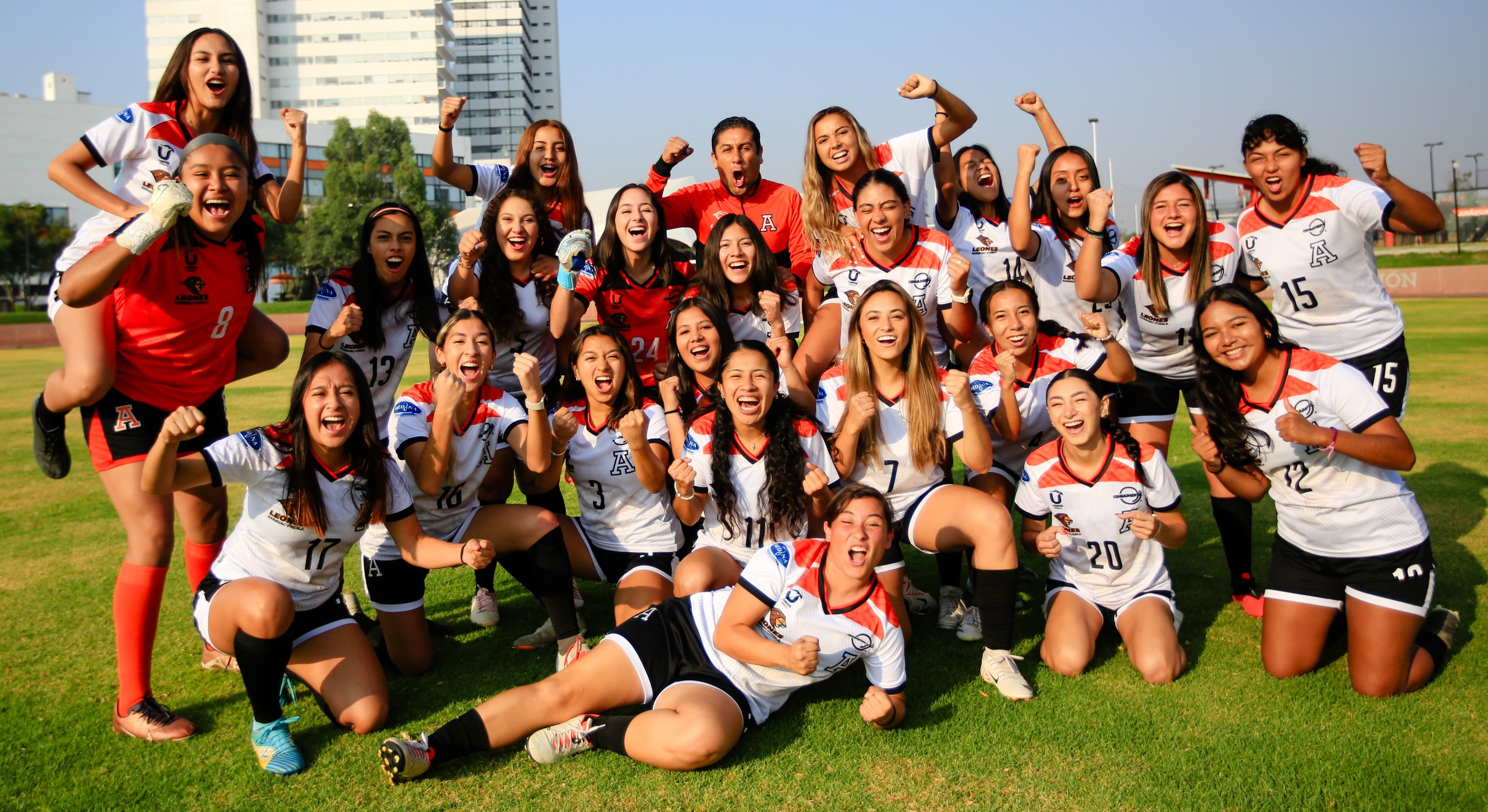 equipo de fútbol universitario
