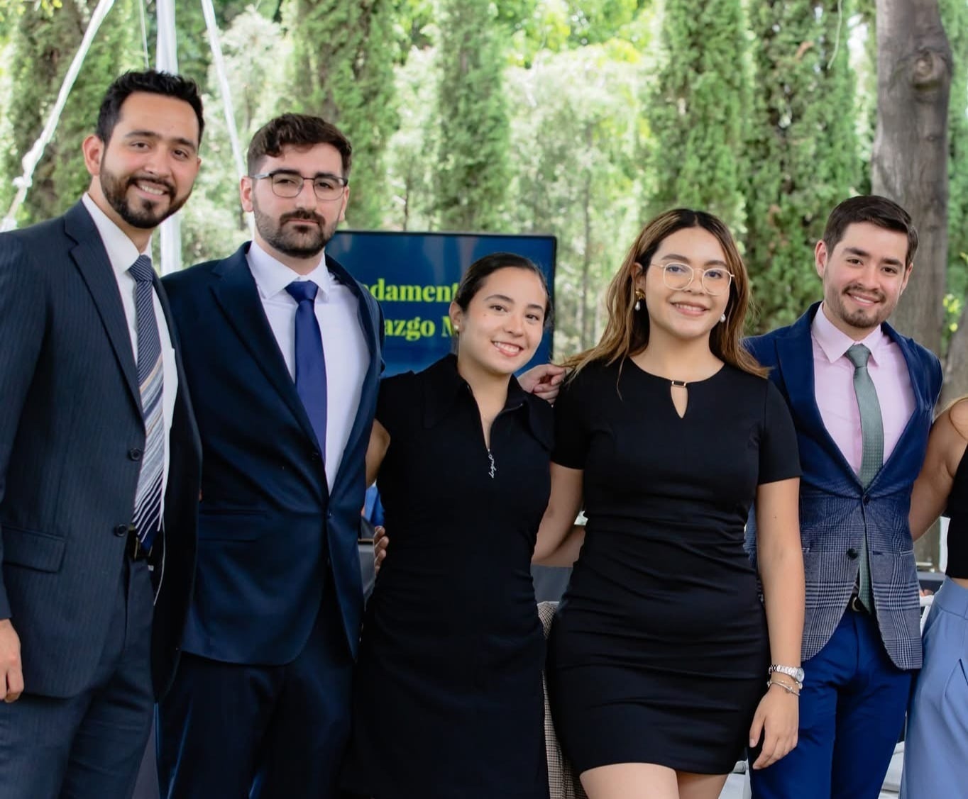 estudiantes con habilidades de liderazgo