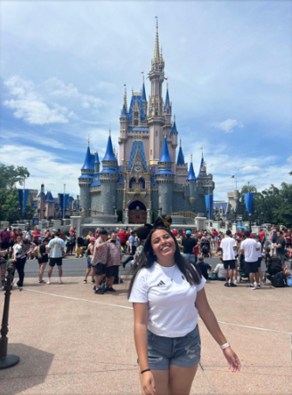alumna viviendo un intercambio en Disney
